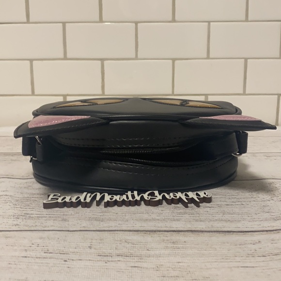 *Love Pain and Stitches Black Cat Halloween Purse - Picture 3 of 8